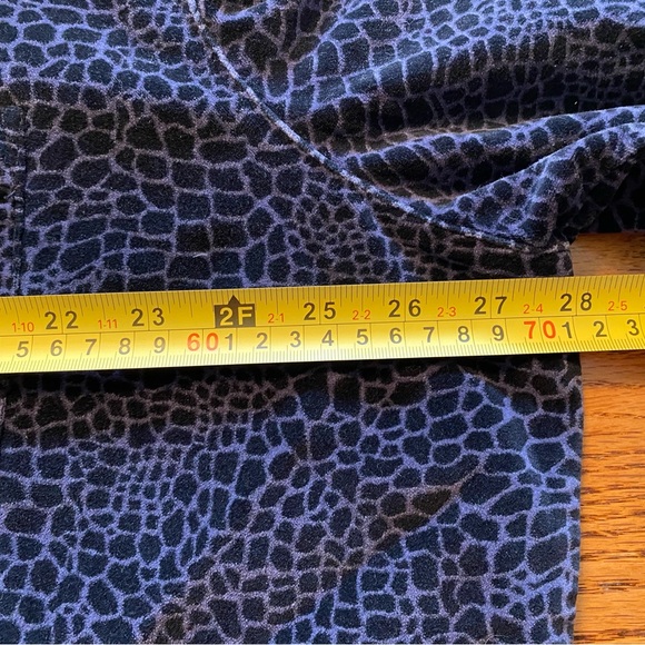 Woman’s 2X Top - Picture 4 of 7